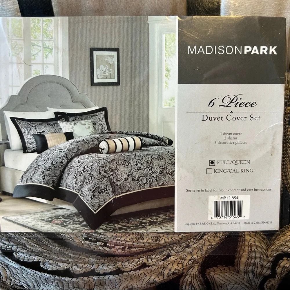 Madison Park Paisley Comforter Set in Black and Cream